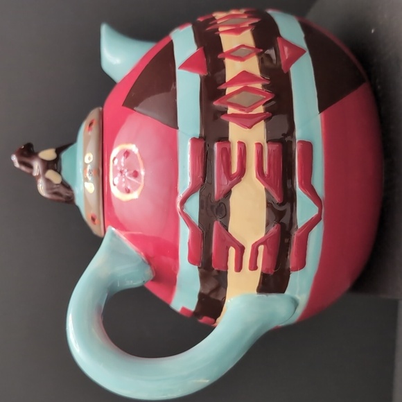 Pendleton Home Collection,Blue/Red Ranch house Tea Pot. - Picture 5 of 11